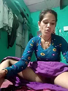 Sexygirl2f from StripChat is Freechat