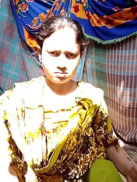 sexylive1100 from StripChat is Freechat