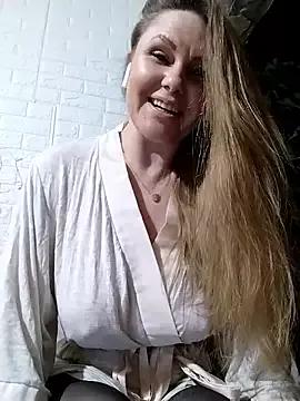 SexyMichellexo from StripChat is Freechat