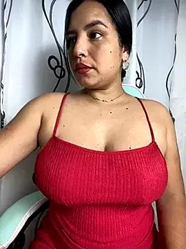 Sexymoom32 from StripChat is Freechat