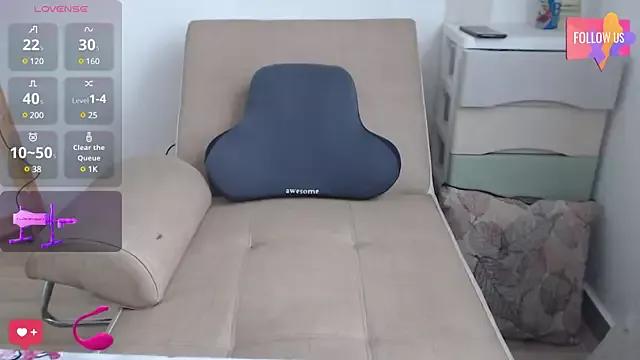 Sexyqueen_mature_ from StripChat is Freechat