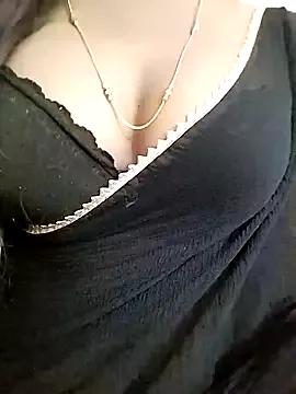 sexyriya_008 from StripChat is Freechat