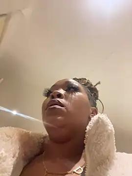 Photos of sexyTHANDO from StripChat is Freechat