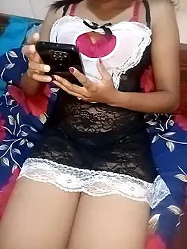 Shakira10ngo from StripChat is Freechat