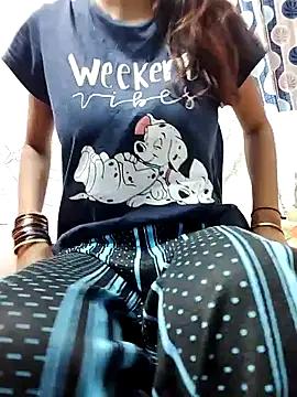 shalini_fire from StripChat is Freechat