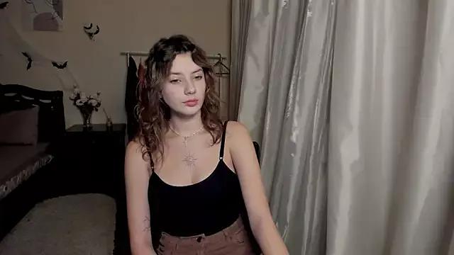 Check-out our cam rooms range and converse on a personal level with our delicious livecams streamers, showing off their spicy curves and toys.