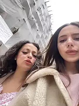 shuggybaby from StripChat is Freechat