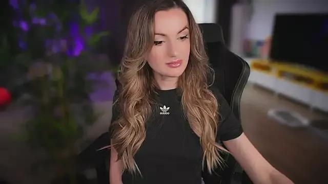 Check-out our cam rooms range and converse on a personal level with our delicious livecams streamers, showing off their spicy curves and toys.