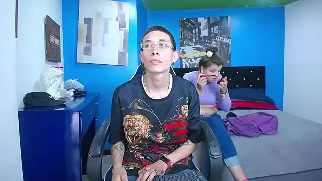 SimonAndJocelyn from StripChat is Freechat
