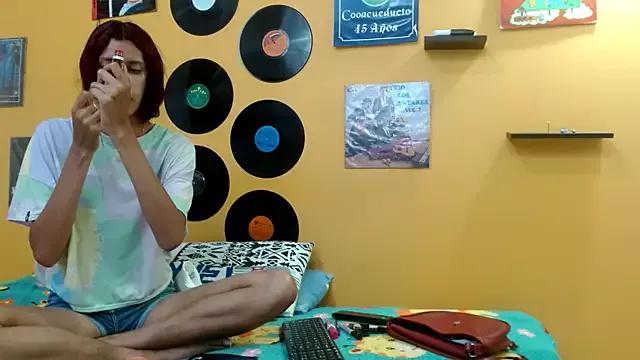 skinnyverus18 from StripChat is Freechat