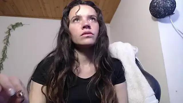 Skylar_Serenity from StripChat is Freechat