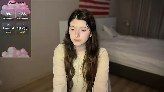 Snow_Strippers from StripChat is Freechat