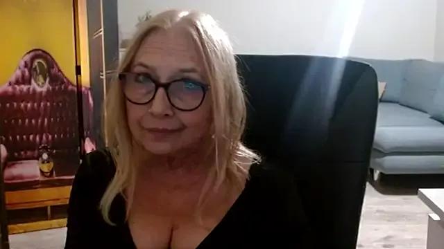 sofia_xkiss from StripChat is Freechat