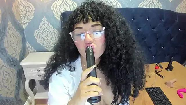 Sofiacowperx from StripChat is Freechat