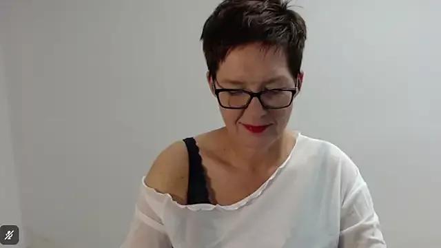 Sofie69Velvet from StripChat is Freechat