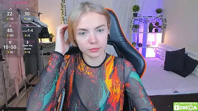 Check-out our cam rooms range and converse on a personal level with our delicious livecams streamers, showing off their spicy curves and toys.