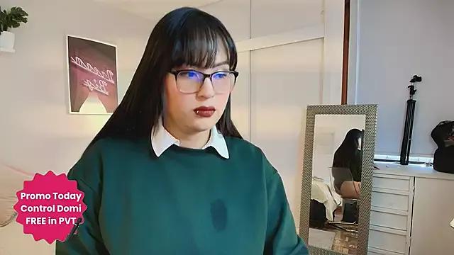 Sophia_Dh from StripChat is Freechat