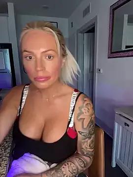 sophiamariexoxo240 from StripChat is Freechat