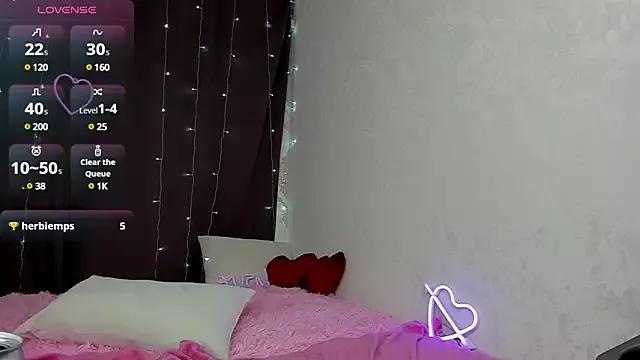 Check-out our cam rooms range and converse on a personal level with our delicious livecams streamers, showing off their spicy curves and toys.