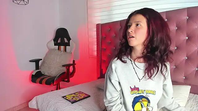 Sophie_joyy from StripChat is Freechat