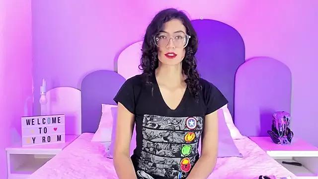SophieGomez22 from StripChat is Freechat