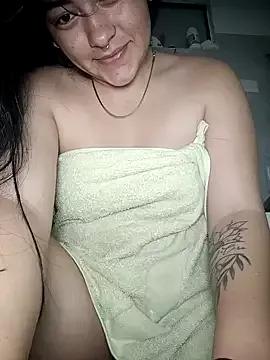 SophieWinslow from StripChat is Freechat