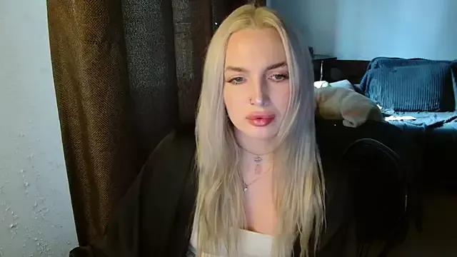 SpaceMarsi from StripChat is Freechat