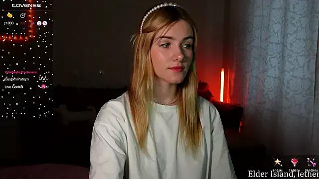 SpiceJessy from StripChat is Freechat