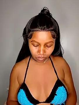 SquirtQueen222 from StripChat is Freechat