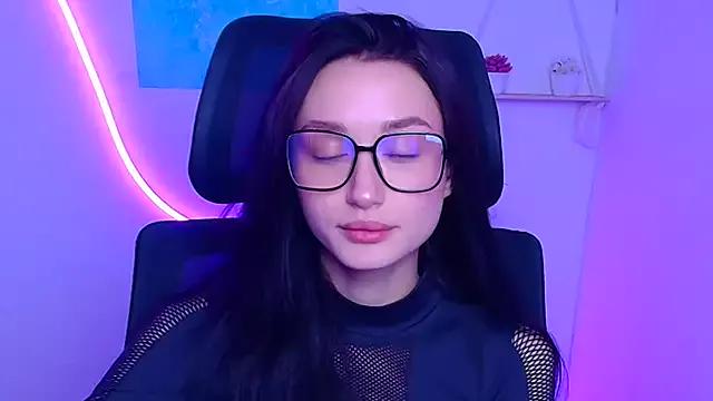 Stella_XO from StripChat is Freechat