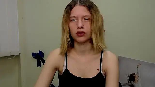 StellaCRL from StripChat is Freechat