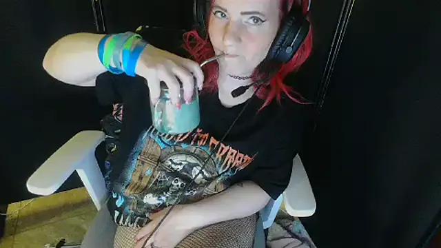 StormAlley420 from StripChat is Freechat