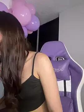 Stormi_222 from StripChat is Freechat