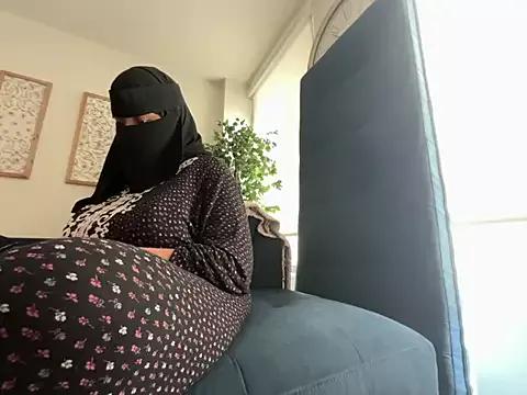 Submissive_Arab from StripChat is Freechat
