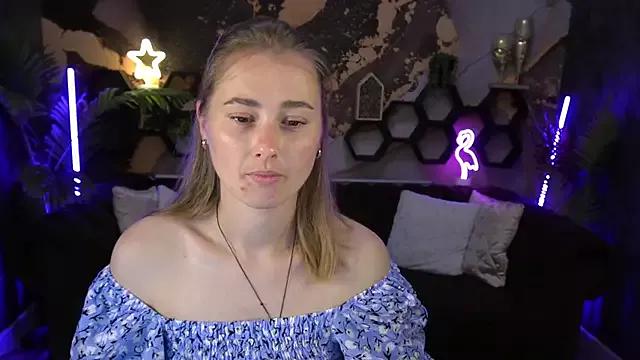 Check-out our cam rooms range and converse on a personal level with our delicious livecams streamers, showing off their spicy curves and toys.