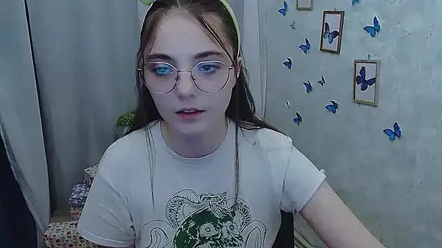 Sun_Shine__ from StripChat is Freechat