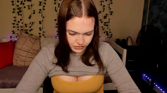 Check-out our cam rooms range and converse on a personal level with our delicious livecams streamers, showing off their spicy curves and toys.