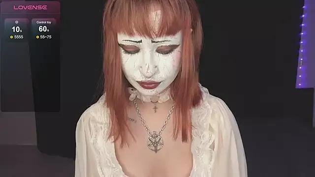 Check-out our cam rooms range and converse on a personal level with our delicious livecams streamers, showing off their spicy curves and toys.