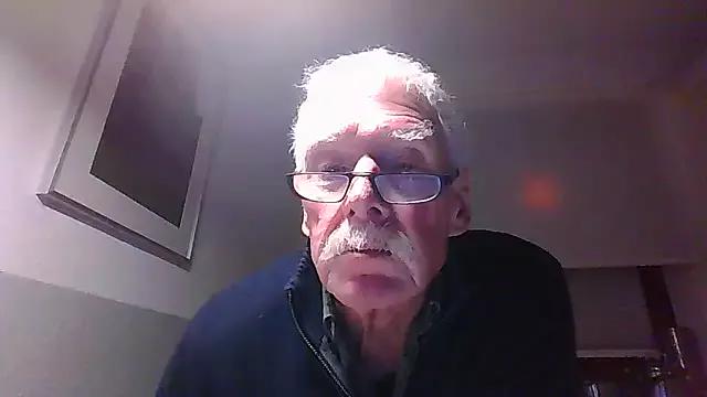 super-snoopy from StripChat is Freechat