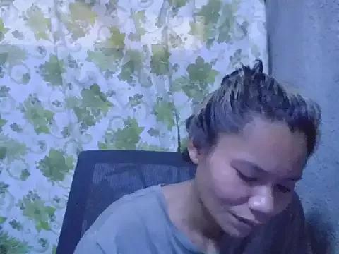 Sweeetgurll from StripChat is Freechat