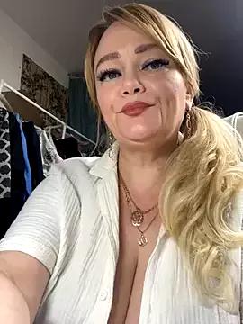Sweet-blonde from StripChat is Freechat
