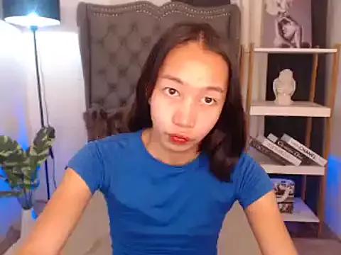 Sweet_kittyxx from StripChat is Freechat