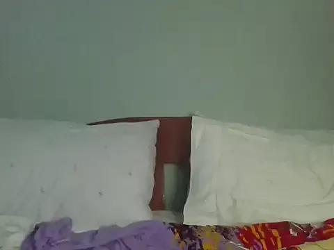 Photos of sweet_love00 from StripChat is Freechat