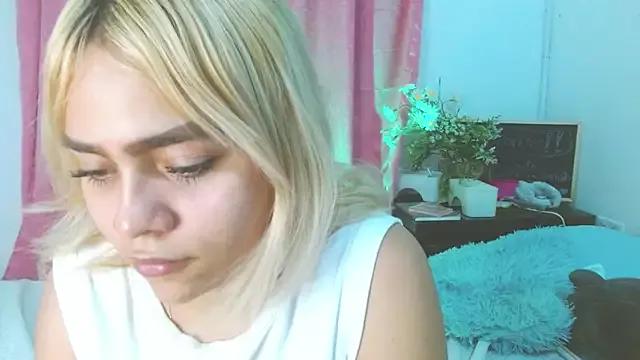 Sweet_MaryJane2 from StripChat is Freechat