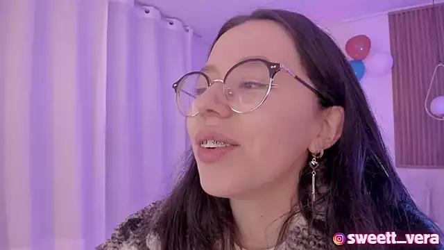 sweet_vera from StripChat is Freechat