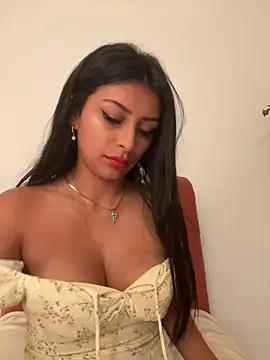 sweetAli_ from StripChat is Freechat
