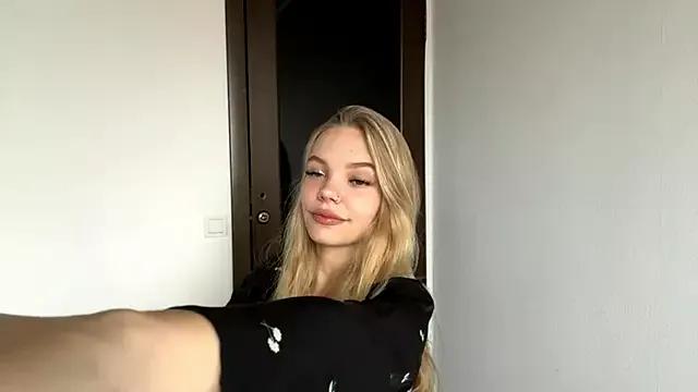 SweetAmelia69 from StripChat is Freechat