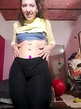 sweetbabyass from StripChat is Freechat