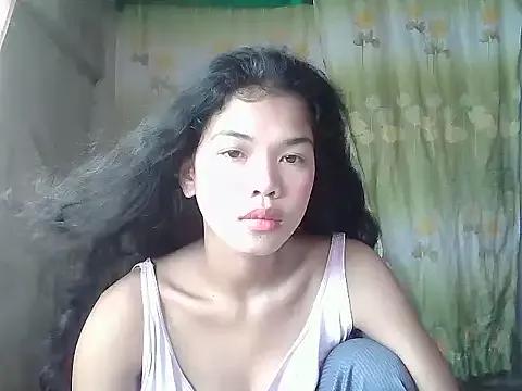 Sweetestsiner from StripChat is Freechat