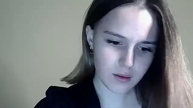 SweetLoraa from StripChat is Freechat